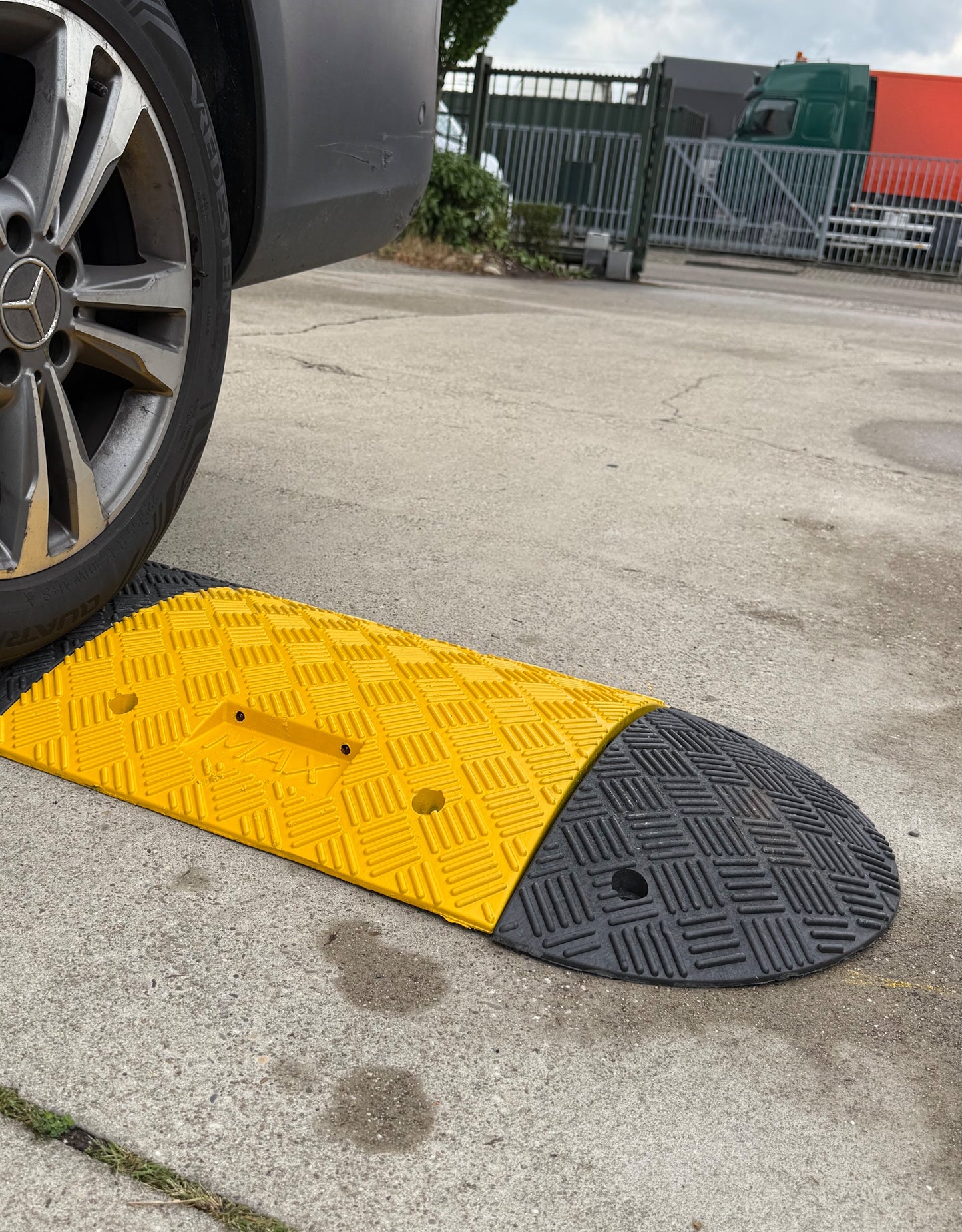 Ralentisseur vitesse modulaire jaune - H 70 mm